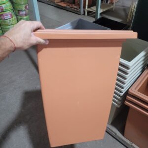 TA Plastic - Piramidal